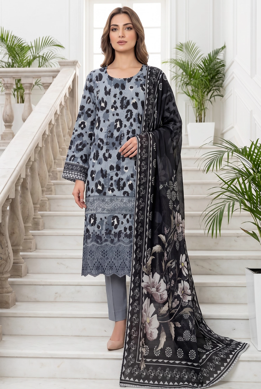 Graceful Embroidered Chiffon Unstitched Suit 3 Piece with Embellished Dupatta – Party & Wedding Wear